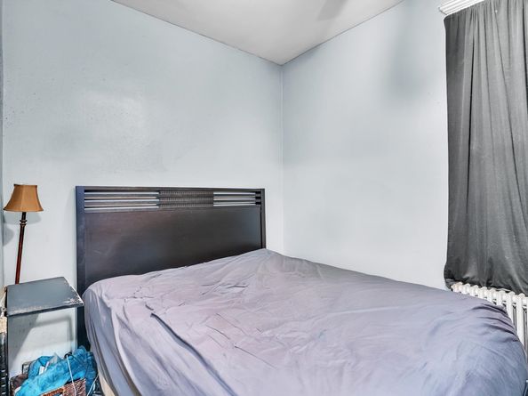 29 West 52nd St, Bayonne NJ 07002