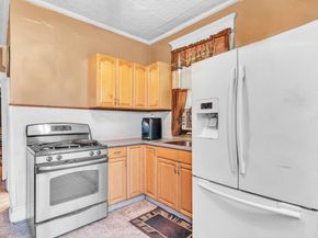 29 West 52nd St, Bayonne NJ 07002