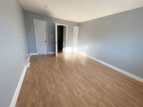 8 Van Nostrand Ave, Jersey City NJ 07305