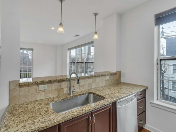 443 2nd St 0212, Jersey City NJ 07302