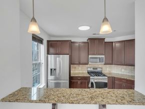 443 2nd St 0212, Jersey City NJ 07302
