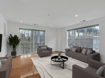 443 2nd St