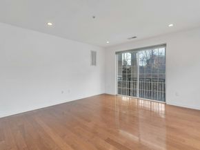 443 2nd St 0212, Jersey City NJ 07302
