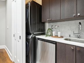 254 4th St, Jersey City NJ 07302
