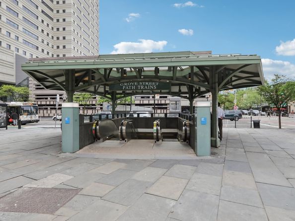 254 4th St, Jersey City NJ 07302