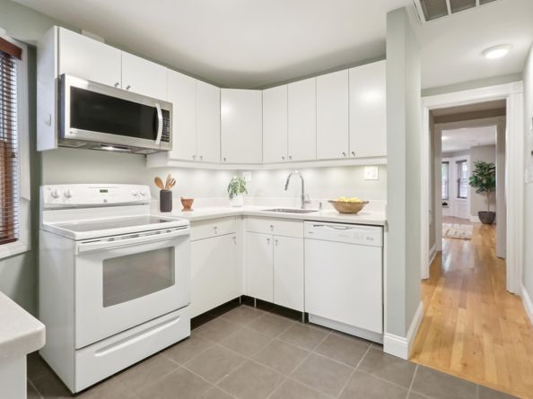 254 4th St, Jersey City NJ 07302