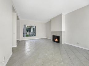 3200 Fairesta Street 16, Glendale CA 91214