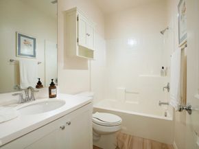 281 N Mar Vista 14, Pasadena CA 91106