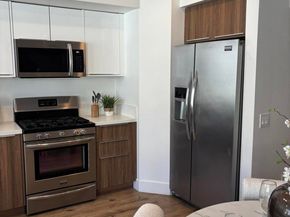 239 S Marengo Avenue 201, Pasadena CA 91101