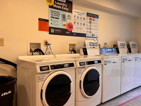 1450 Locust Avenue 425, Long Beach CA 90813