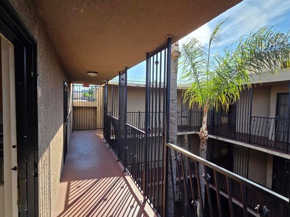 1450 Locust Avenue 425, Long Beach CA 90813