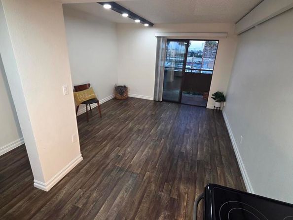 1450 Locust Avenue 425, Long Beach CA 90813