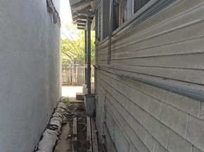 1020 W 42nd Place, Los Angeles CA 90037