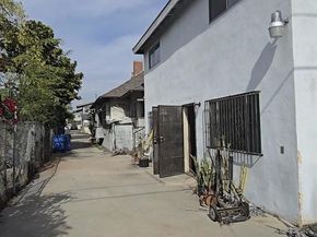 1020 W 42nd Place, Los Angeles CA 90037