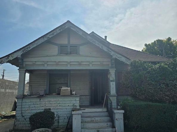 1020 W 42nd Place, Los Angeles CA 90037