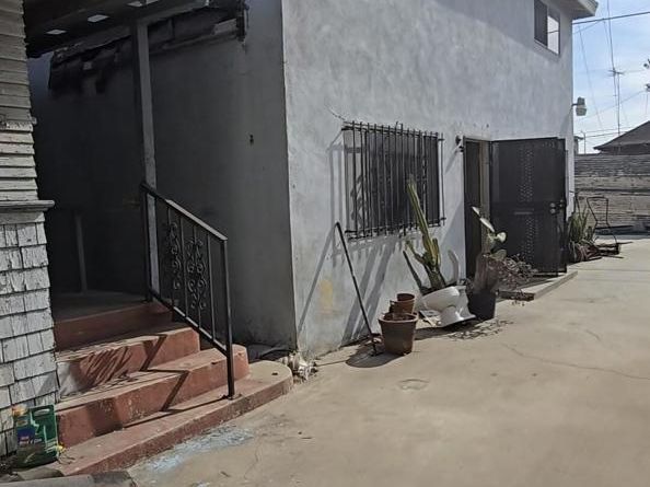 1020 W 42nd Place, Los Angeles CA 90037