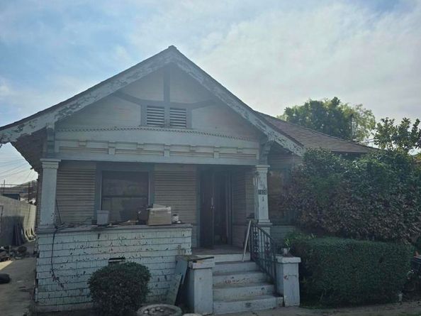 1020 W 42nd Place, Los Angeles CA 90037