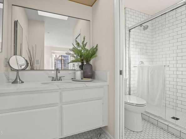 511 S El Molino Avenue 6, Pasadena CA 91101