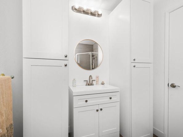 4275 Via Arbolada 209, Los Angeles CA 90042