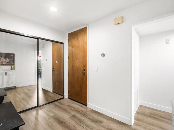 4275 Via Arbolada 209, Los Angeles CA 90042