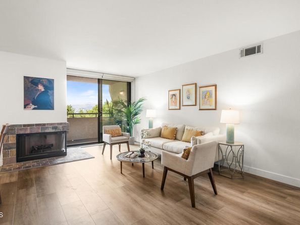 4275 Via Arbolada 209, Los Angeles CA 90042