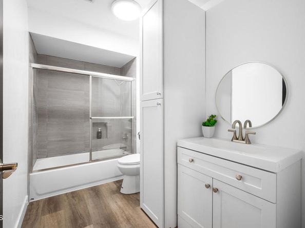 4275 Via Arbolada 209, Los Angeles CA 90042