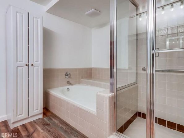 2722 E 20th 104, Signal Hill CA 90755