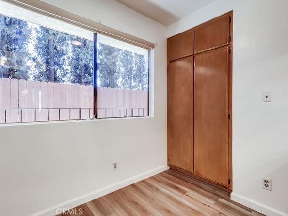 2722 E 20th 104, Signal Hill CA 90755