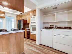 2722 E 20th 104, Signal Hill CA 90755