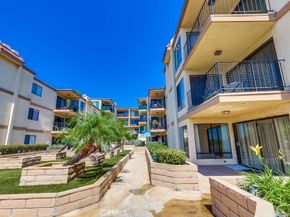 2722 E 20th 104, Signal Hill CA 90755