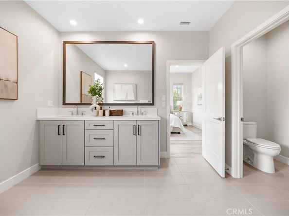 157 Fairgreen, Irvine CA 92618