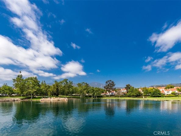 7 Calle De Luna, Rancho Santa Margarita CA 92688