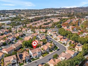7 Calle De Luna, Rancho Santa Margarita CA 92688
