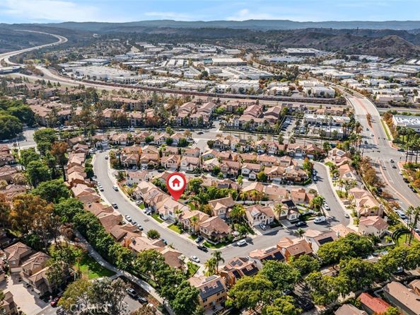 7 Calle De Luna, Rancho Santa Margarita CA 92688