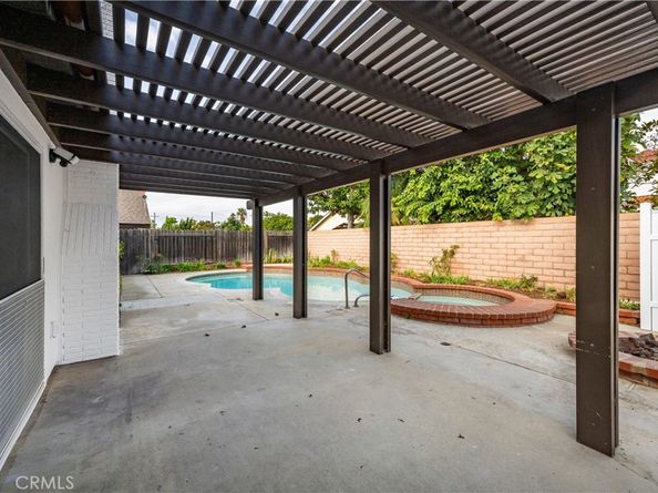 930 Helena Circle, Costa Mesa CA 92626