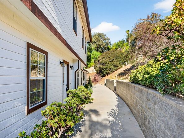 9404 Wayside Drive, Sunland CA 91040