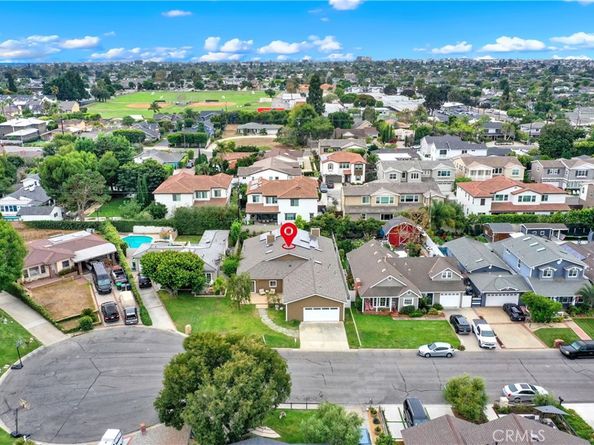 329 Colleen Place, Costa Mesa CA 92627