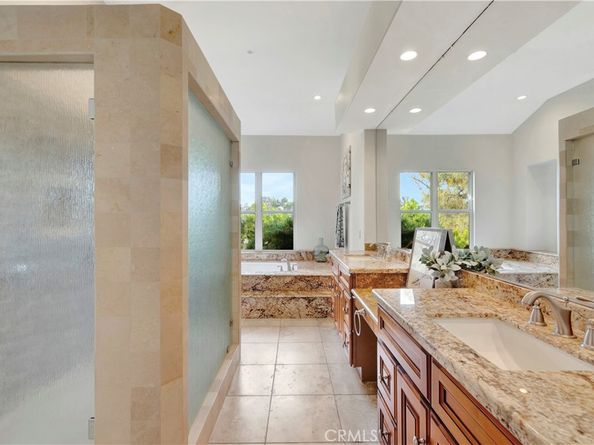 2528 Aquasanta, Tustin CA 92782