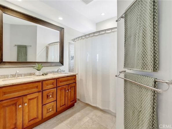 2528 Aquasanta, Tustin CA 92782