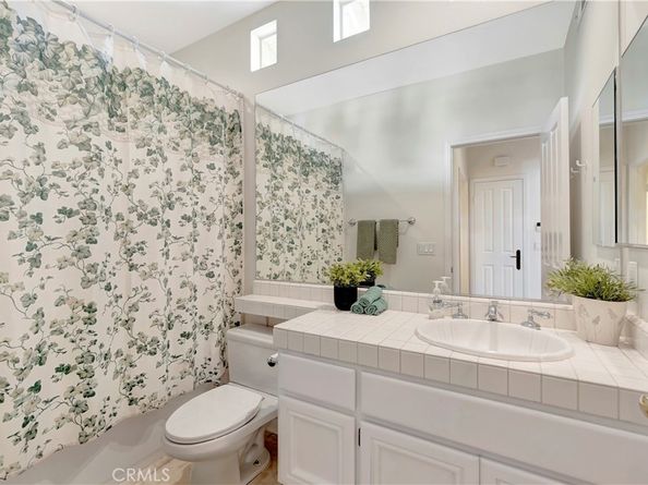 2528 Aquasanta, Tustin CA 92782