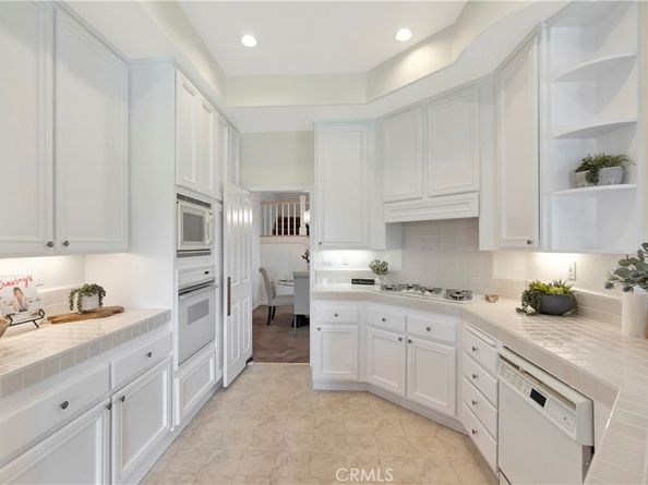 2528 Aquasanta, Tustin CA 92782