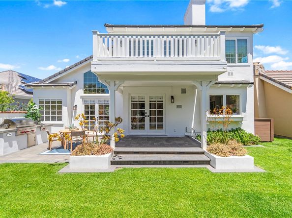 19365 Woodlands Drive, Huntington Beach CA 92648