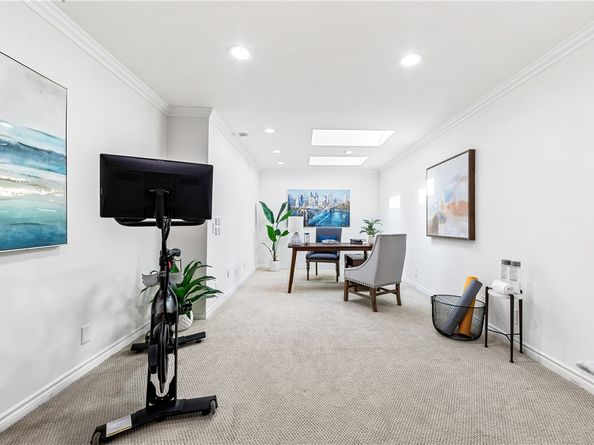 19365 Woodlands Drive, Huntington Beach CA 92648