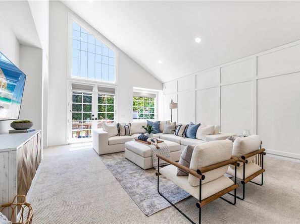 19365 Woodlands Drive, Huntington Beach CA 92648