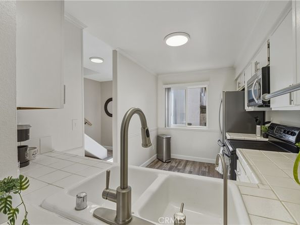 112 Espanas, Escondido CA 92026