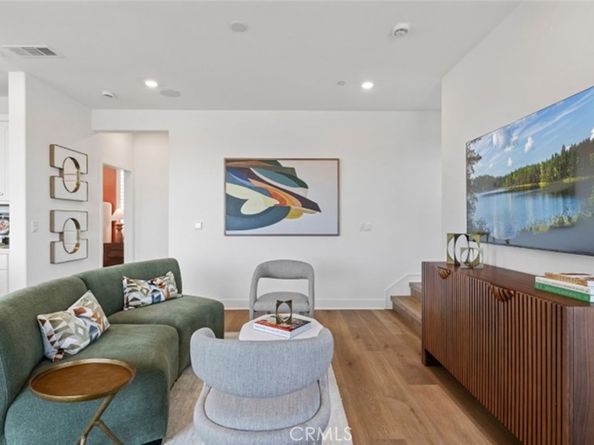 209 Yerba, Irvine CA 92618