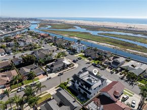 9121 Christine Drive, Huntington Beach CA 92646