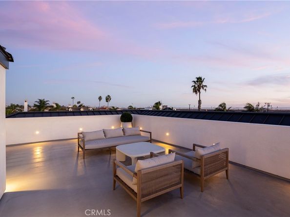 9121 Christine Drive, Huntington Beach CA 92646