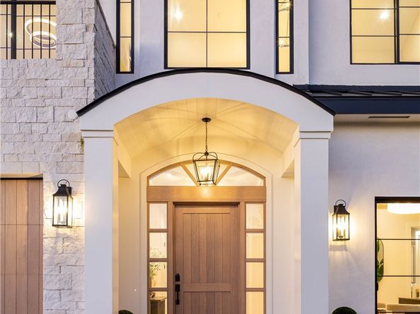 9121 Christine Drive, Huntington Beach CA 92646