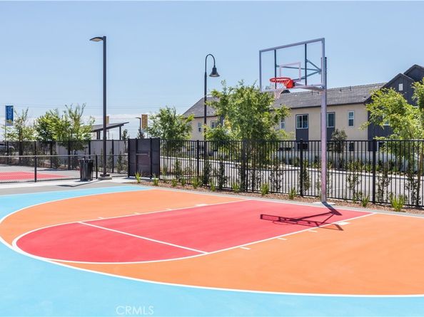 4153 S S. Limecrest Paseo 57, Ontario CA 91761